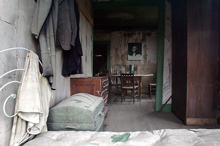 Schlafzimmer, Bodie State Historic Park. (37.455 Byte)